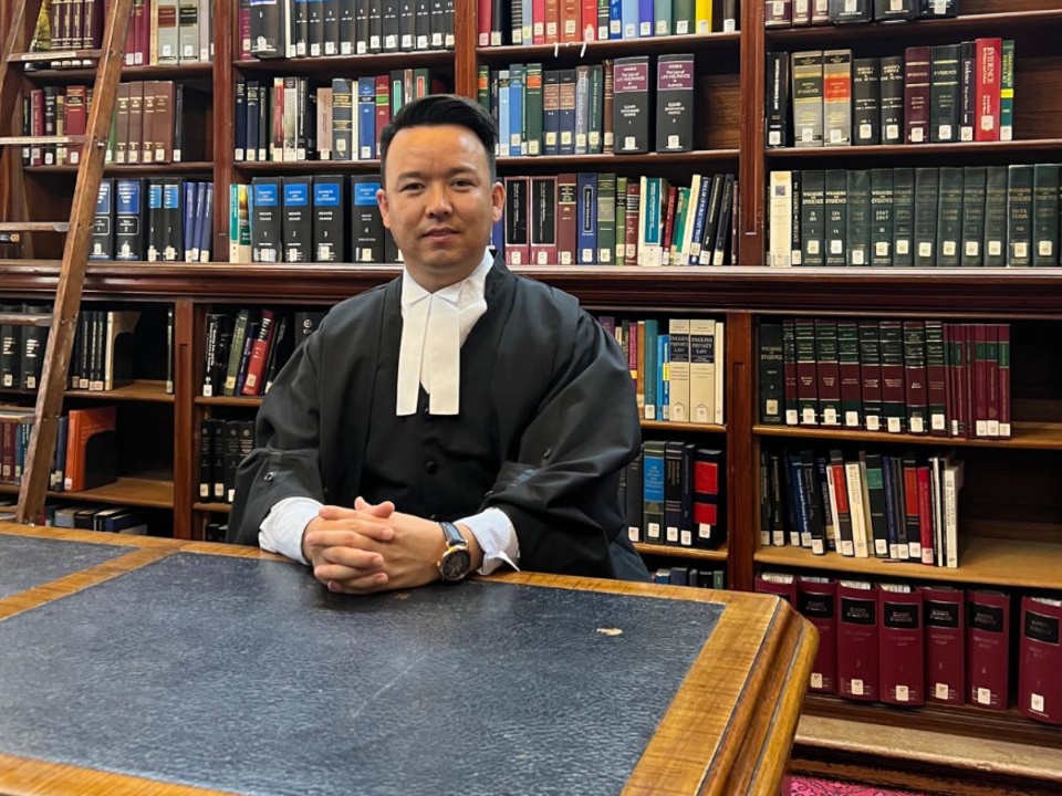 Shaukat Akbari - Principal Solicitor